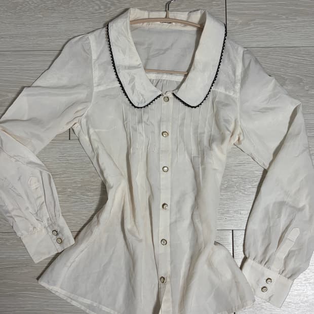 로걀탑 트랄라라 블라우스 셔츠 tralala 갸루