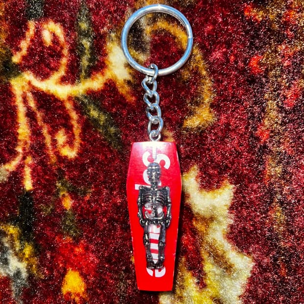 Supreme 슈프림 스컬 키링