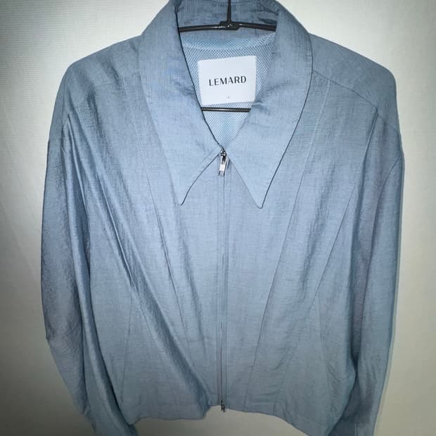 르마드 로우컷 뒷밴딩 숏 자켓 - 스카이블루