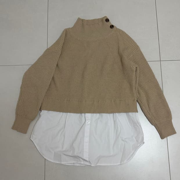 반하이넥 니트 셔츠 레이어드