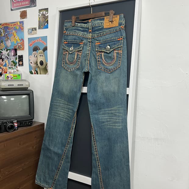 True Religion트루릴리전 로건 슈퍼 T 나팔핏 부츠컷 데님 팬츠