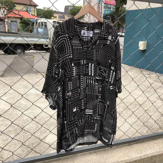 챌린저 Challenger 오픈카라 셔츠 (XL)