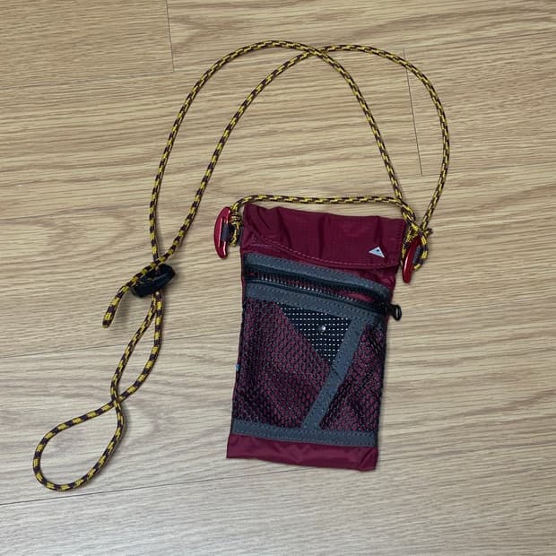 클라터뮤젠 알기르 란야드 포켓 미니백