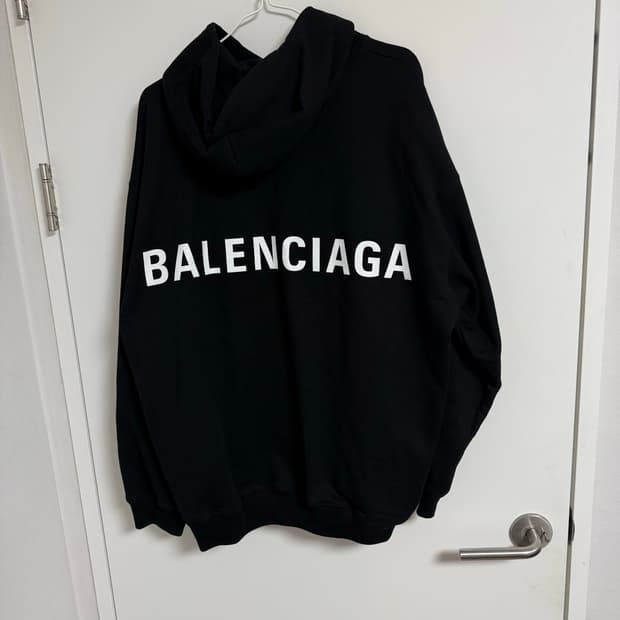 발렌시아가 18fw 로고 후드티