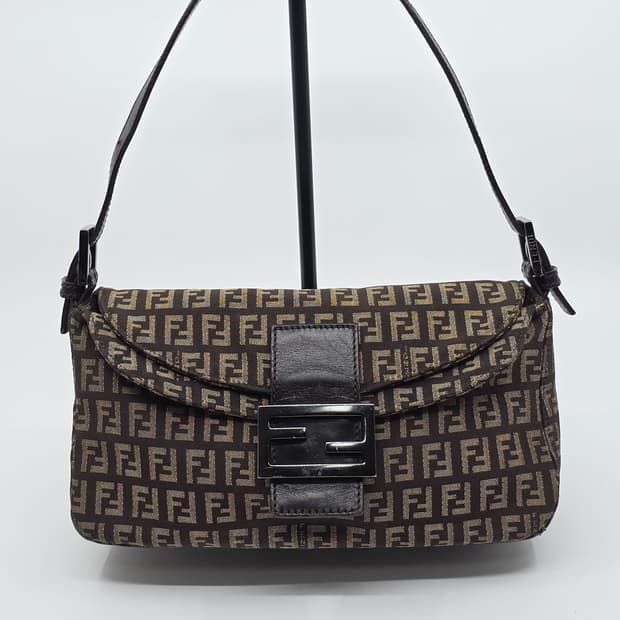 펜디 주카 맘마백 더블플랩