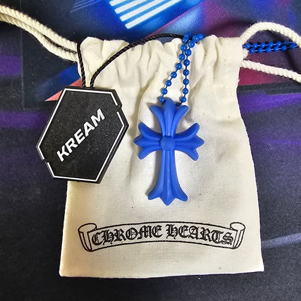 크롬하츠 실리크롬 블루 판매합니다.