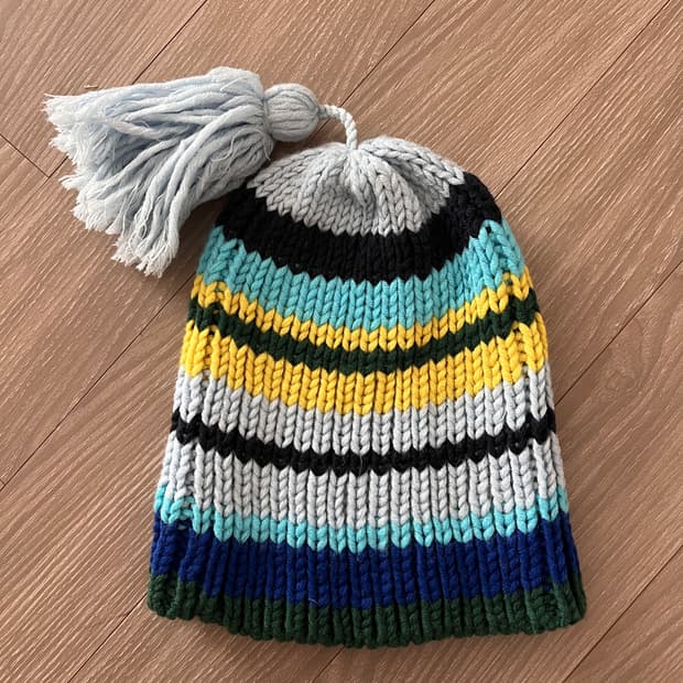 Old navy 올드네이비 테슬 비니