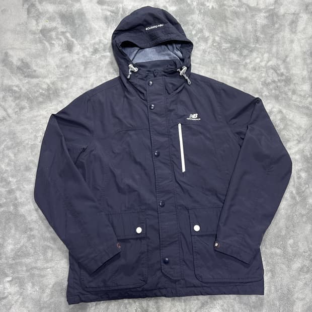 뉴발란스 바람막이 자켓