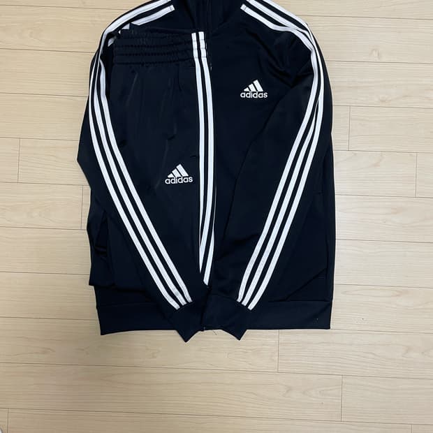 아디다스  트랙탑 져지 셋업