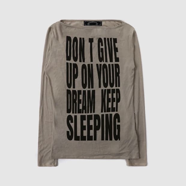 배드블러드 보트넥 루즈핏 티 샌드