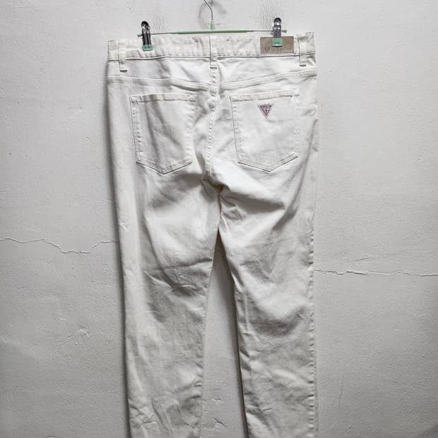 게스 화이트 데님 팬츠