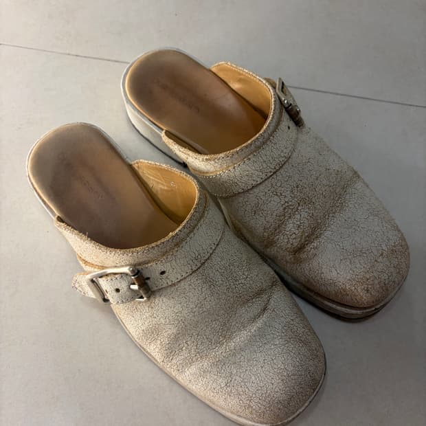 [270, 42] 아워레가시 카미온 뮬 크랙 화이트