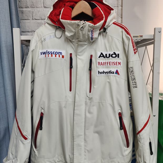 데상트 아우디 스위스 스키자켓 100 빈티지 올드스쿨 남성스키복 XD63