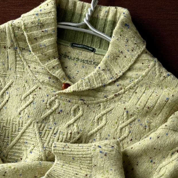 Middle gauge design pattern shawl collar