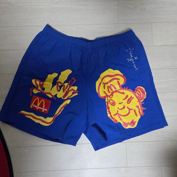 [M] 트래비스 스캇 캑터스잭 맥도날드 일러스트레이션 반바지 쇼츠 블루