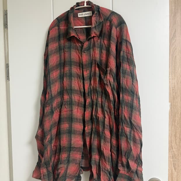 아워레거시 버로우드bd셔츠