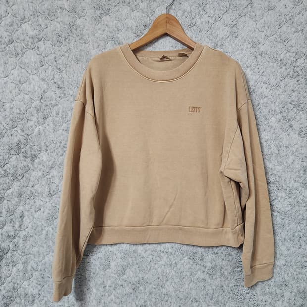 G837 [M] 리바이스 크롭 맨투맨 티셔츠
