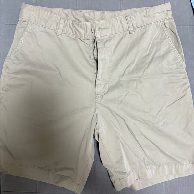 유니클로 베이지 면 반바지L 새상품
