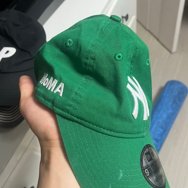 뉴에라 모마 볼캡