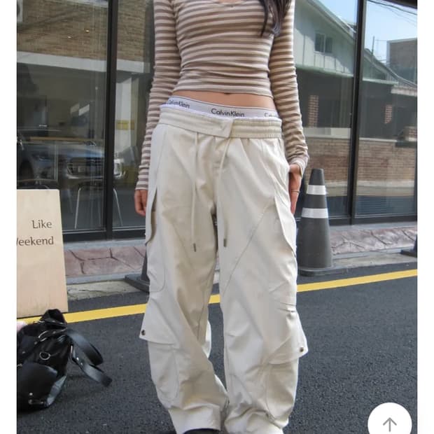 뉴드 나일론 밴딩 와이드 카고 팬츠 아이보리