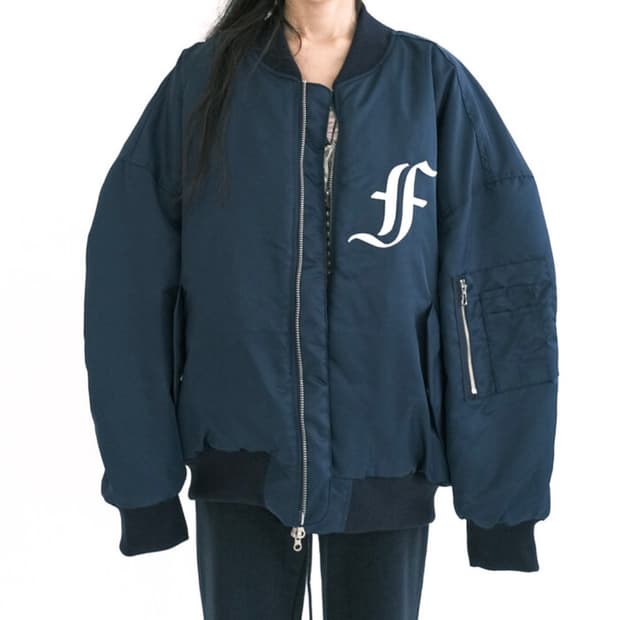 구해요) 샵페어리 패턴 봄버 자켓 네이비
