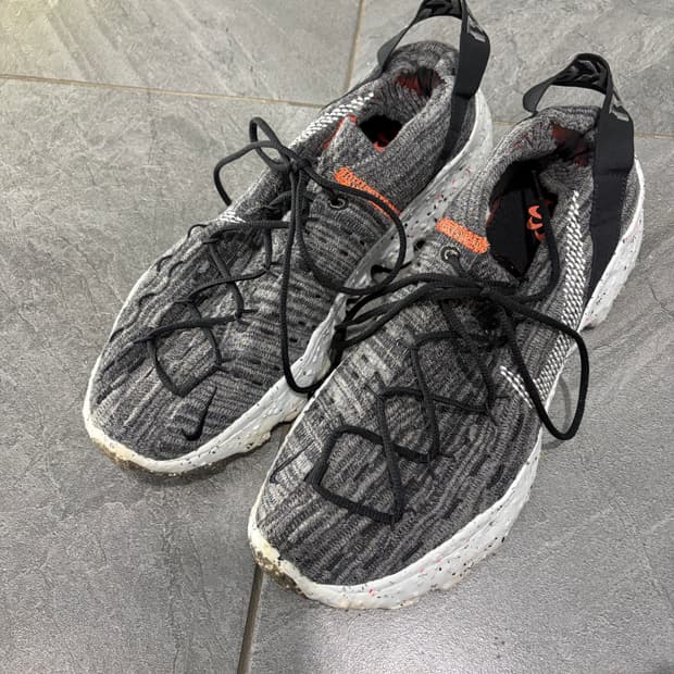 나이키 스페이스 히피 04 280사이즈