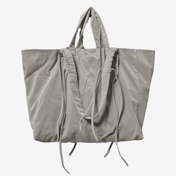 정도 HEXA STRAP TOTE BAG . TAUPE GREY