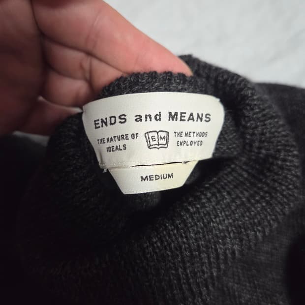 Ends and means 터틀넫