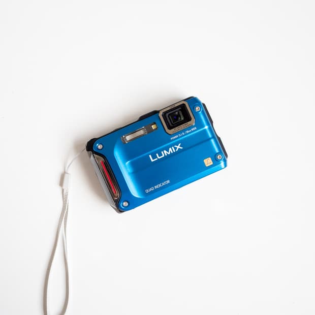 Panasonic DMC-FT4 / 빈티지 디지털 카메라
