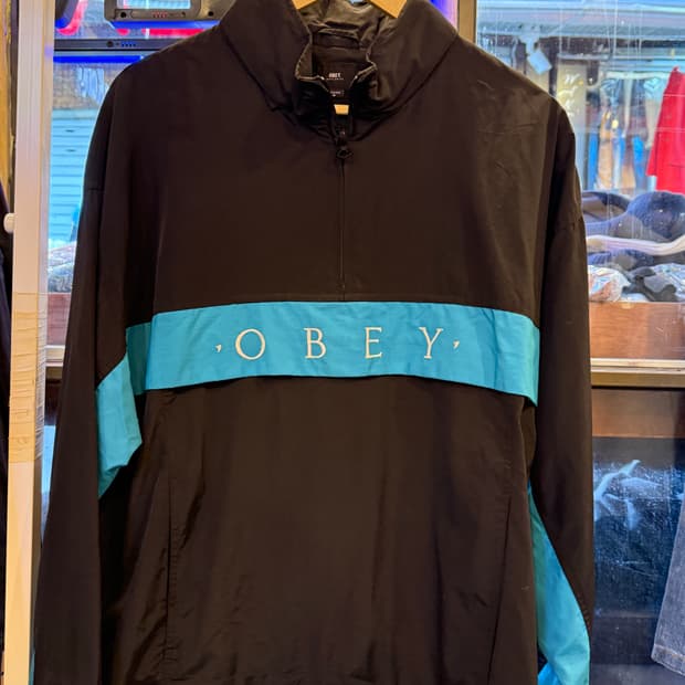 오베이 블랙 반집업 아노락