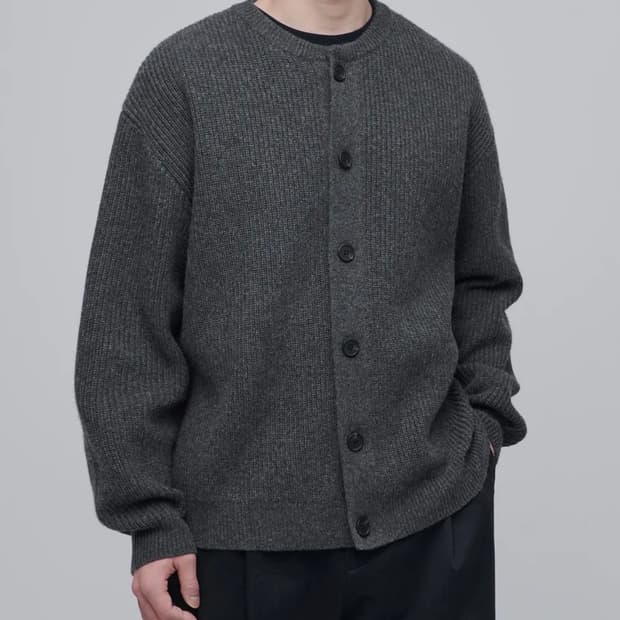 (L) 무탠다드 릴렉스드 리브드 라운드 넥 가디건 [미디엄 그레이]