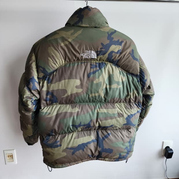 오리지널 일본판 노스페이스 700 눕시 센터로고 카모M(100~105)