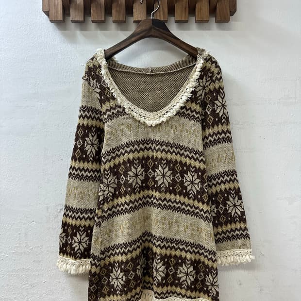 빈티지 노르딕 눈꽃 후드 니트 원피스