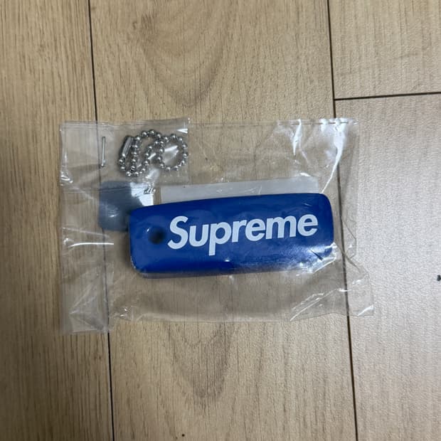 슈프림 플로팅 키체인 블루