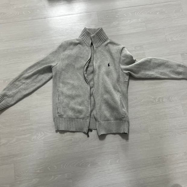 폴로 니트집업