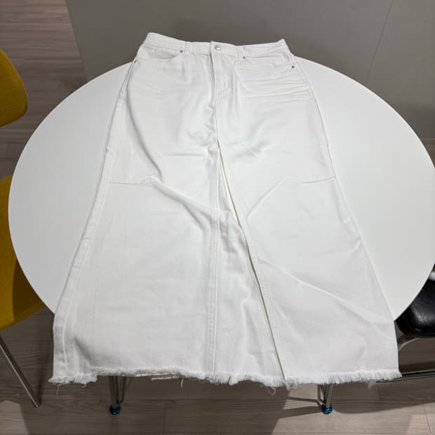 Le 화이트 맥시 스커트