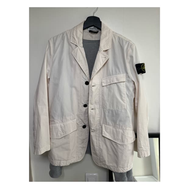 스톤아일랜드 코튼 스트럭쳐드 자켓