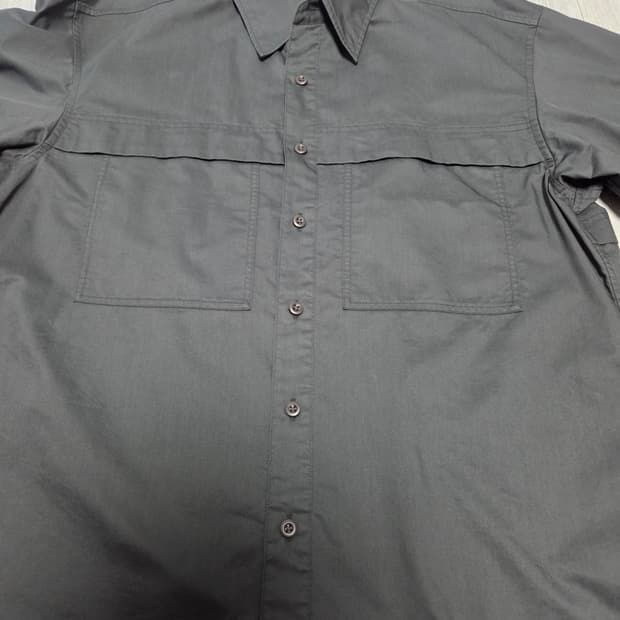 유니클로u 유틸리티 오버셔츠 다크그레이 L