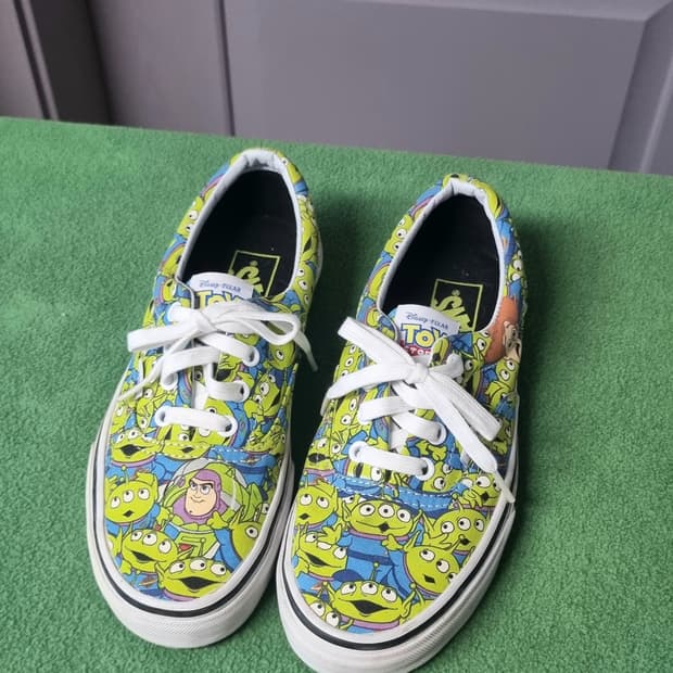 디즈니 토이스토리 알린 반스