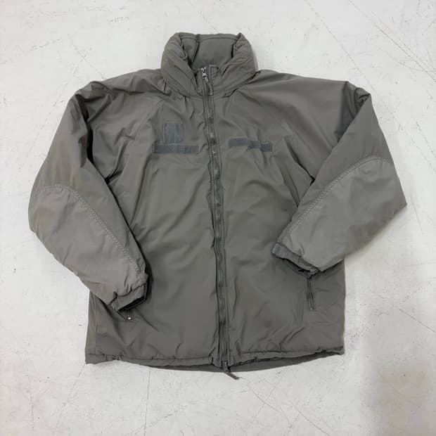 U.S Army Ecwcs Level 7 Prima-loft Parka.