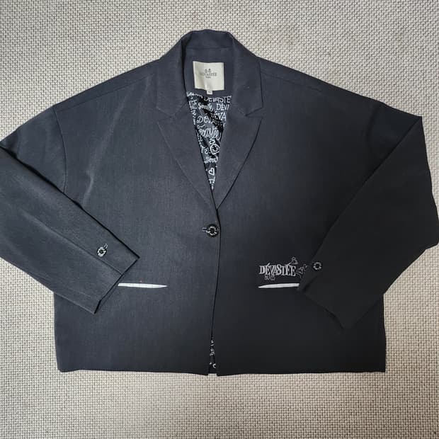 데바스테 블랙 여성 자켓