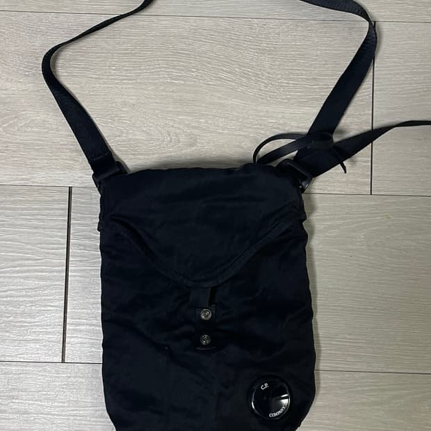 cp 컴퍼니 크로스백