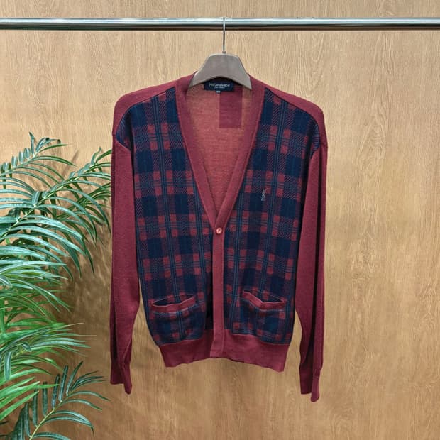 입생로랑 딥 브이넥 긴팔 가디건 네이비 체크 패턴 디테일 버건디