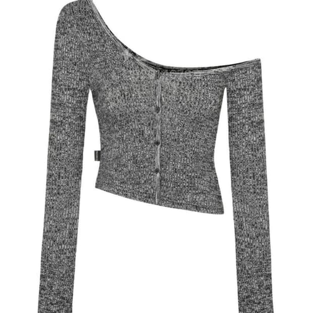 쓰리타임즈 원숄더 버튼티 차콜