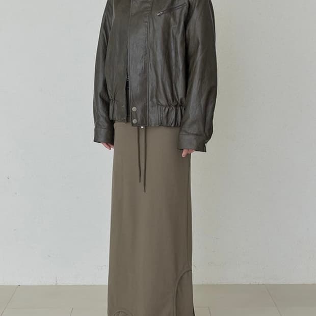 오데스 ORDES 레더 패디드 점퍼 브라운