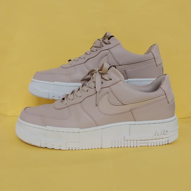 남성 나이키 에어포스1 픽셀 핑크베이지 스니커즈, 운동화 (280)