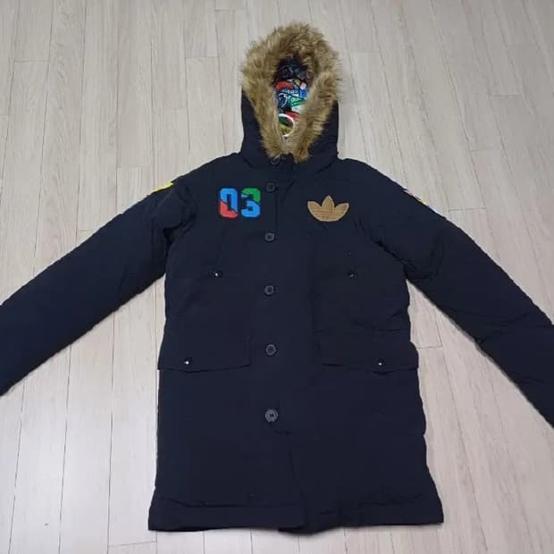 아디다스  패딩