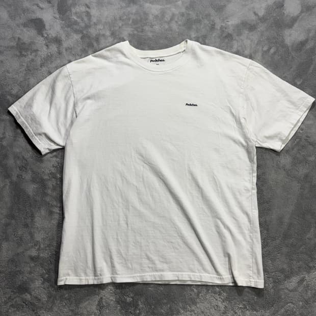 Peaches 피치스 화이트 반팔 티셔츠