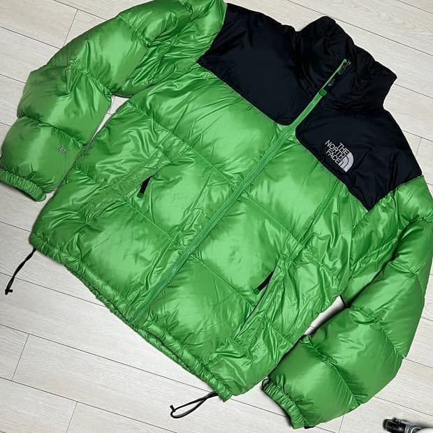 노스페이스 눕시 700 그린/블랙 100사이즈