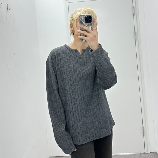 Urban collection v slit sleeve